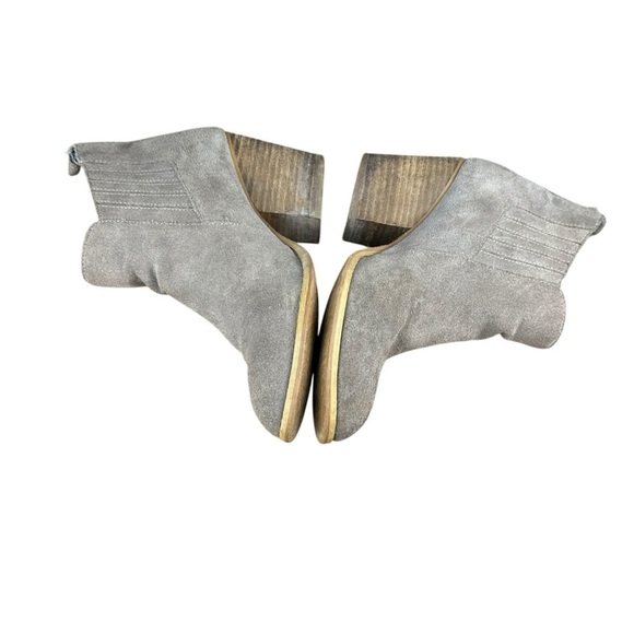 Amelia Grace booties 7M leather upper 2 1/2" heel beige color - Picture 10 of 13